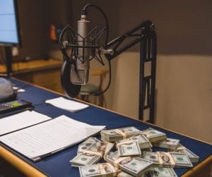 Learn how much voice actors make, from small gigs to big wins and how much to charge for a voiceover with practical tips in this guide.